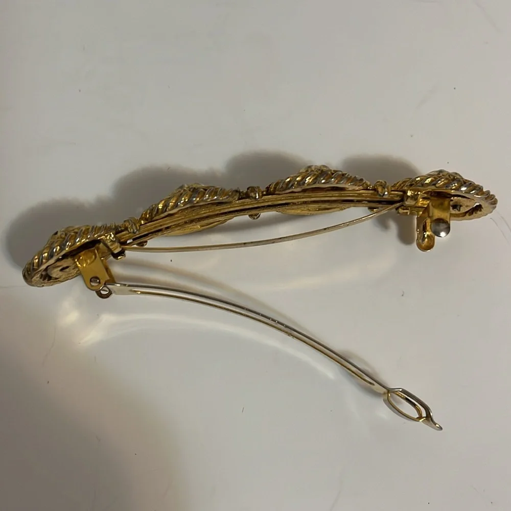 Vintage hair clip gold tone lion face design made in France use for thick hair